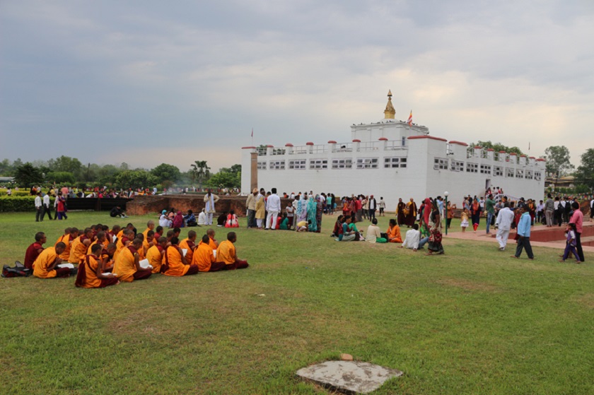 लुम्बिनीमा पर्यटकको चहलपहल बढ्दै